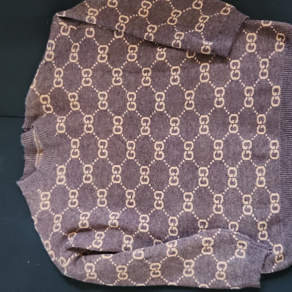 Brown sweater